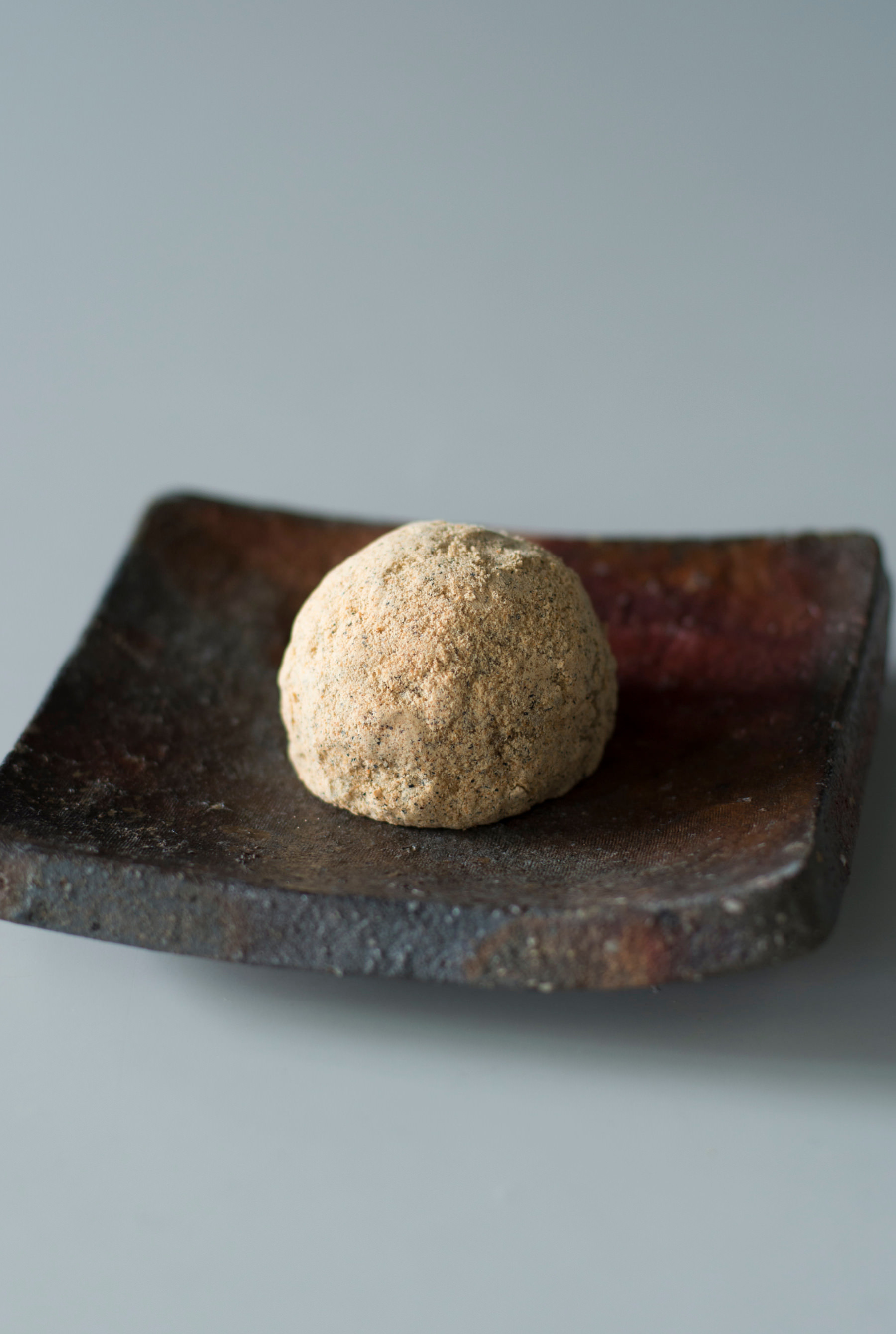 黒豆黄粉のぼたもち